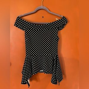 Off shoulder polka dot vintage style